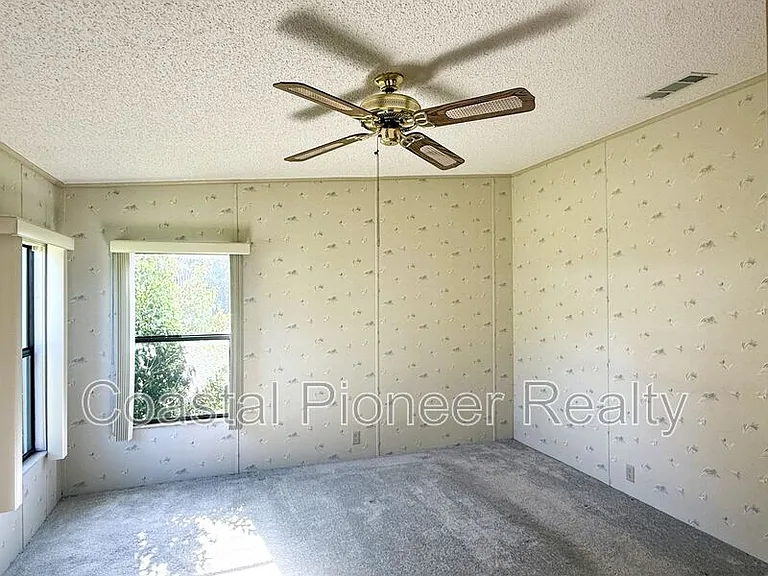 4550 Charter St #RC — Photo 18