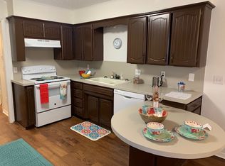 401 S 23rd St #D, Clinton, OK 73601