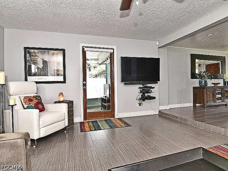 3218 Anderson Pl — Photo 9