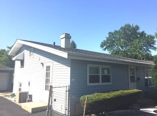 107 Siesta Rd, Carpentersville, IL 60110