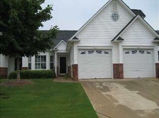 327 Rockbrook Ct, Greer, SC 29650