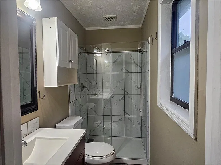 395 Monivea Ln — Photo 20