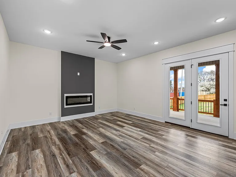 135 Max Lane Dr — Photo 7