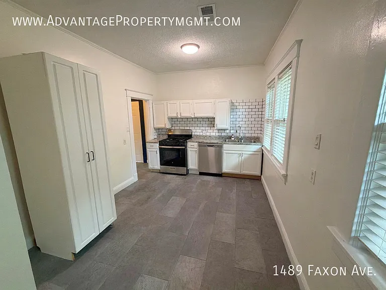 1489 Faxon Ave — Photo 7