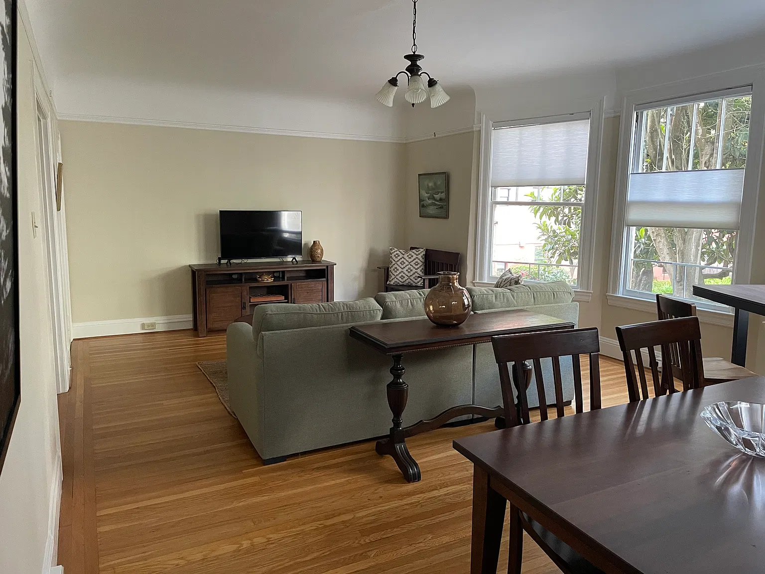1526 Francisco St — Photo 2