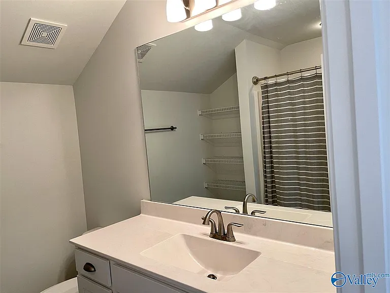 7305 Kendama Ct — Photo 31