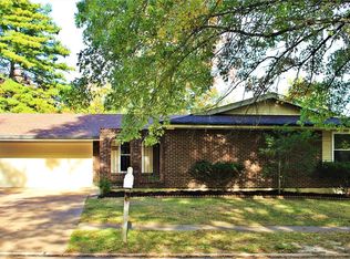 639 Twigwood Dr, Ballwin, MO