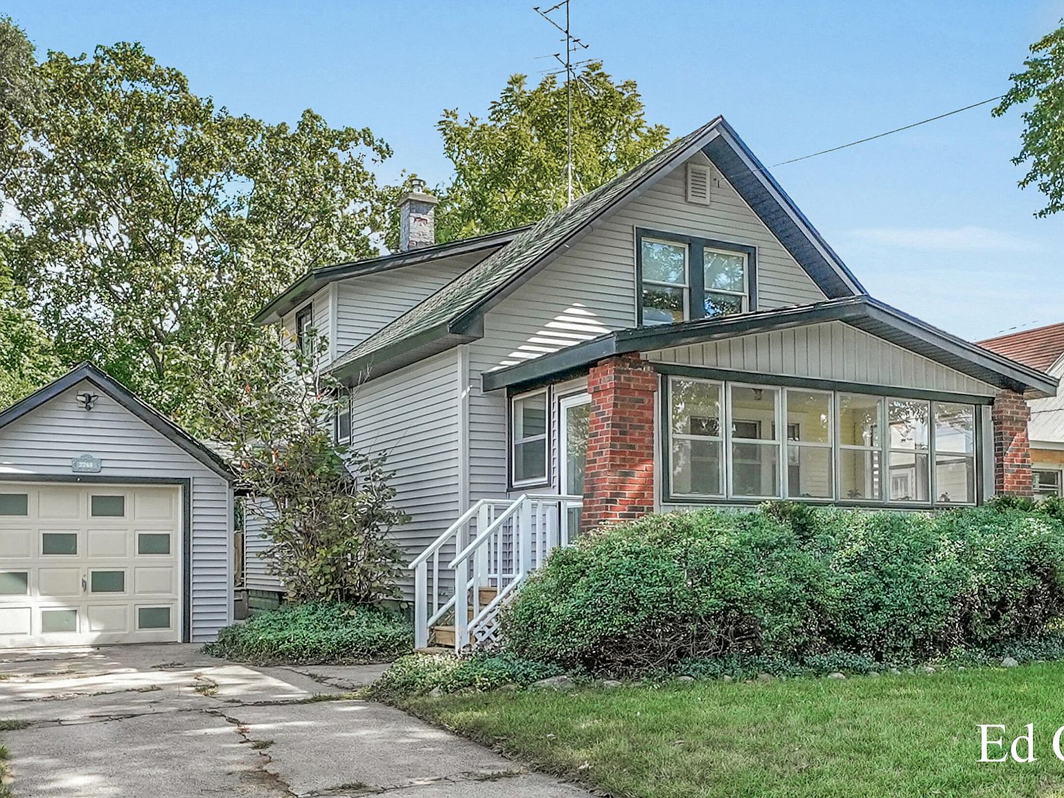 UNION ISSUE N°16 2248 Union Ave SE, Grand Rapids, MI 49507 | Zillow