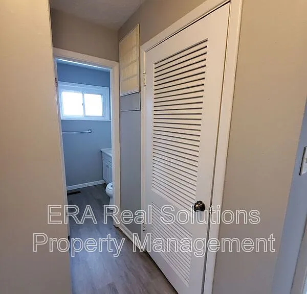2906 Woodgrove Dr — Photo 8