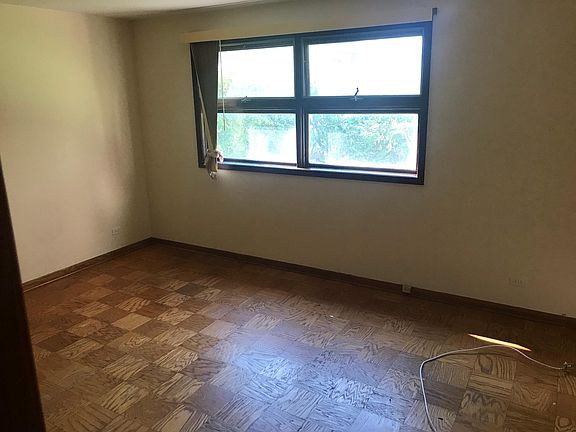 3rd image of 2431 N 76th Ct APT 1E