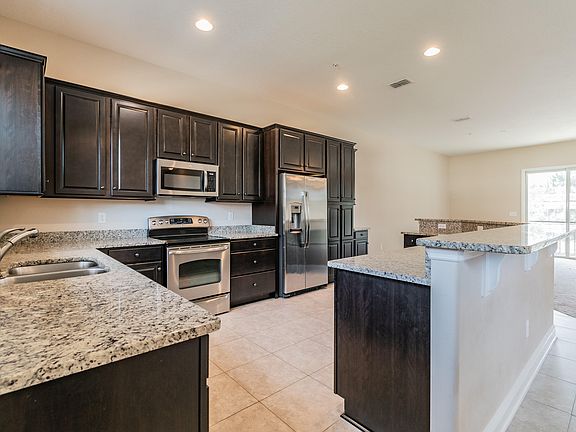 4th image of 109 Grand Ravine Dr #1105