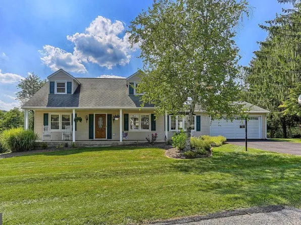 13 Washington Rd, New Freedom, PA 17349