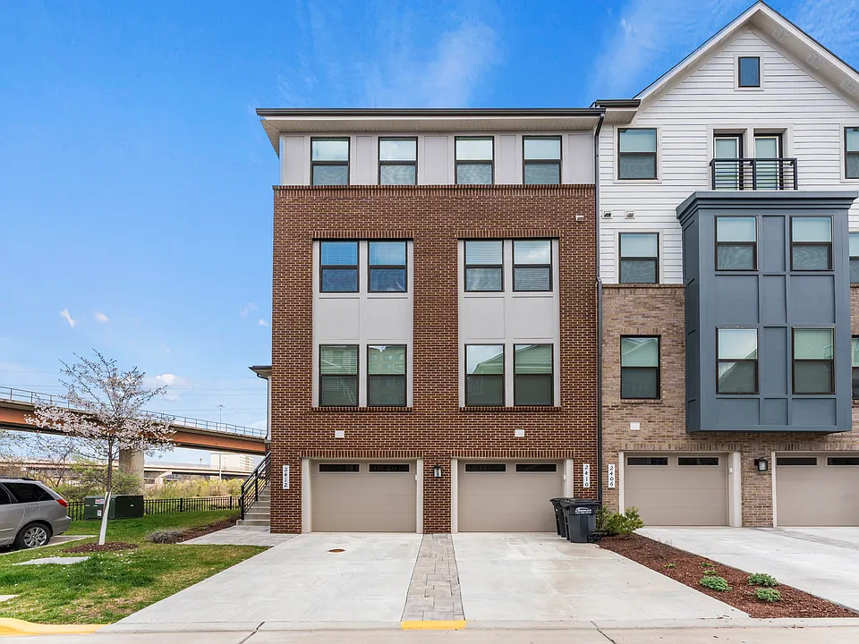 2410 Stella Pl #2