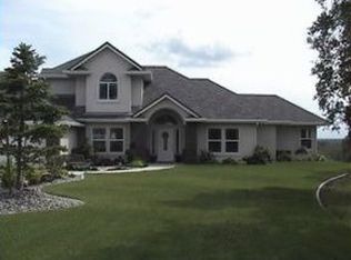 13380 Lark Ct, Redding, CA 96003