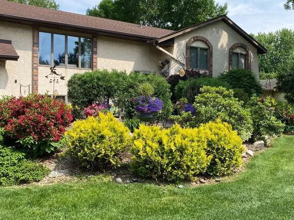 1764 Humboldt Ave, West Saint Paul, MN 55118