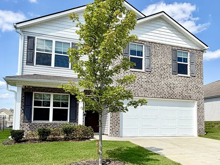 5688 Coleman Dr SE — Photo 1