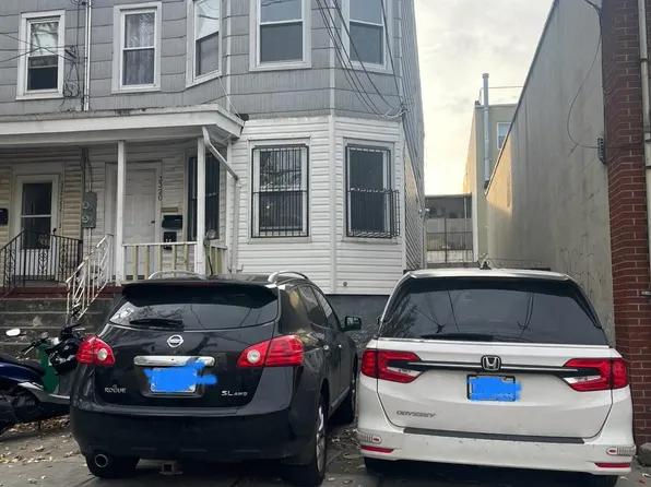 33-20 Farrington Street, Flushing, NY 11354