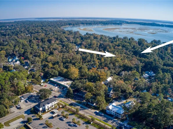 34 Thomas Heyward St, Bluffton, SC 29910
