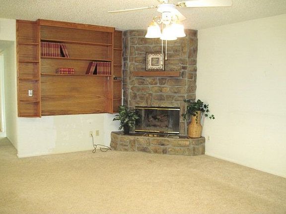 2nd image of 1411 Cherry Blossom Dr