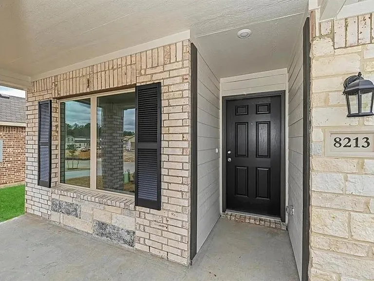 8213 Red Spruce St — Photo 3