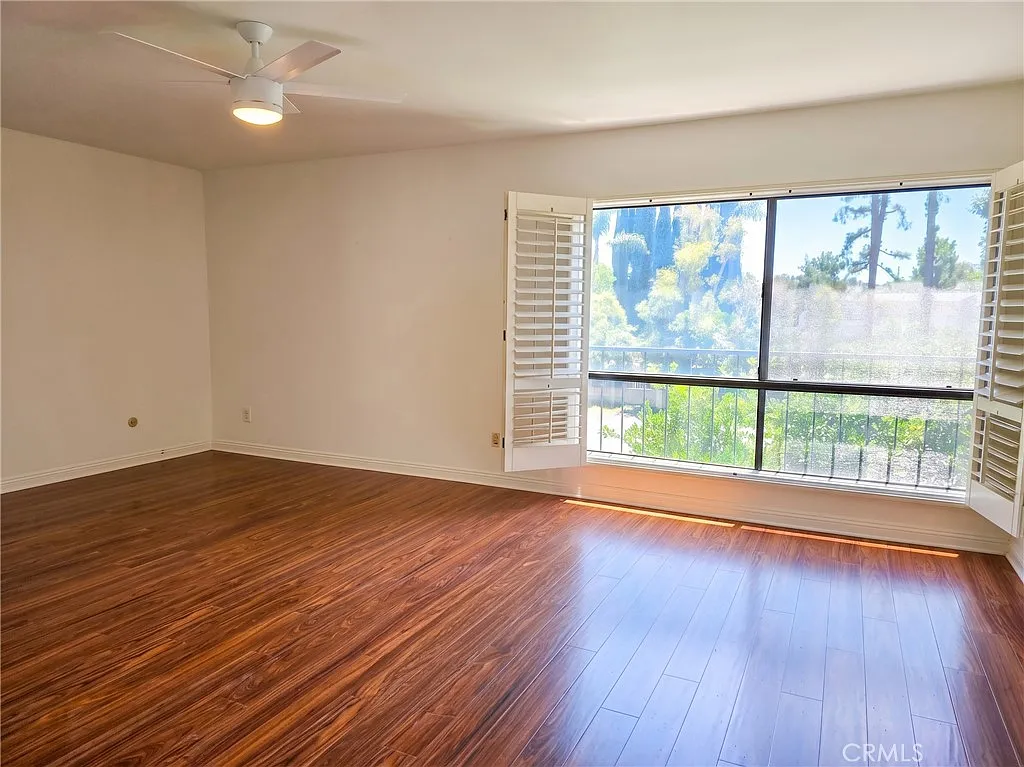 3 bed, 2.5 bath, 1764 sqft, $4,550 — Photo 2
