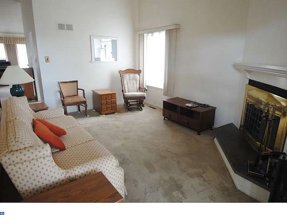 5th image of 5416 Delray Dr