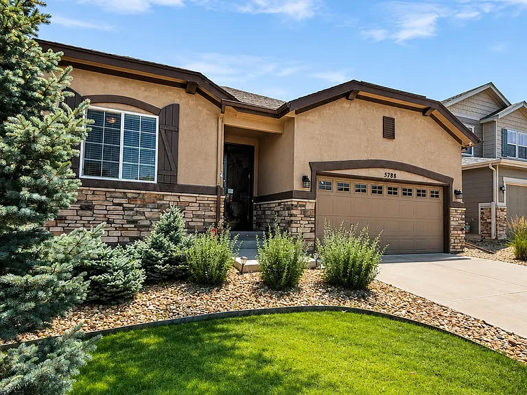 5788 Haywagon Ln — Photo 2