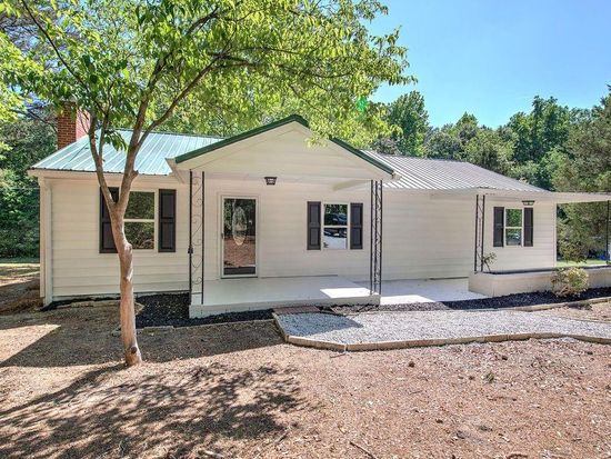48 Watson Dr, Villa Rica, GA 30180