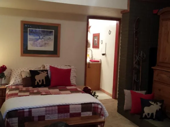 (undisclosed Address), Colorado Springs, CO 80921