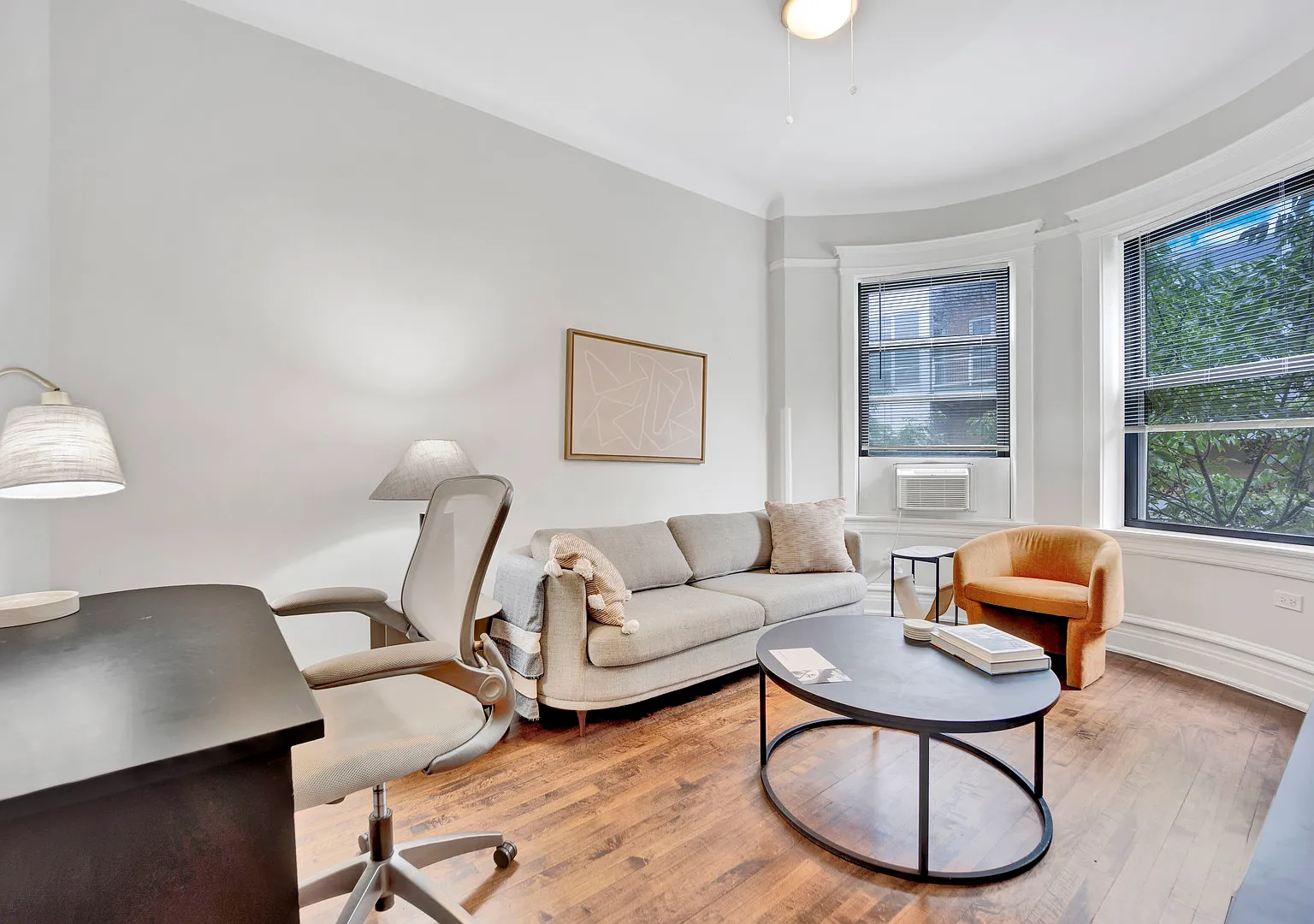 2 bed, 900 sqft, $2,850 — Photo 2