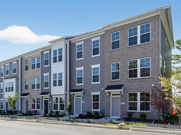 10046 Harper Vale Rd, Montgomery Village, MD 20886