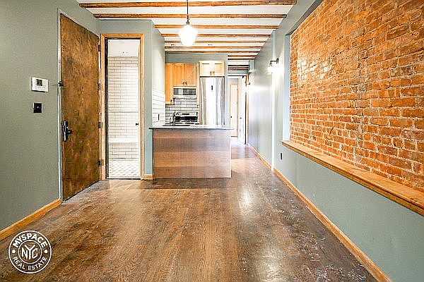 1st image of 202 Montrose Ave #3S