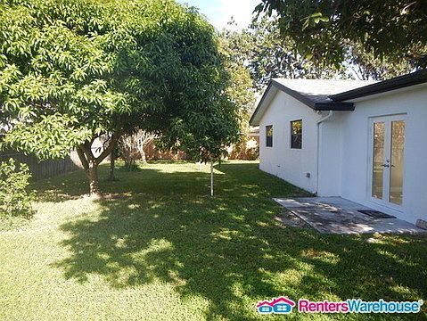 4th image of 4311 NW 9th St