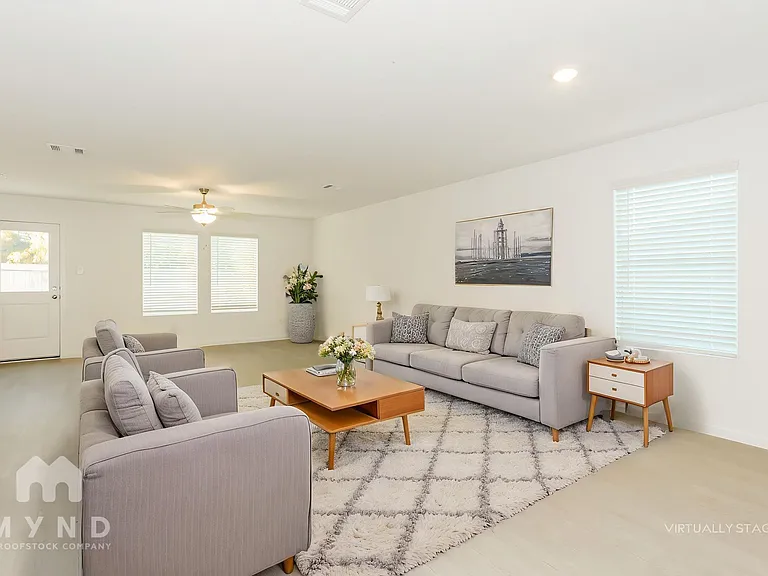 10116 Dalgreen Cir — Photo 2