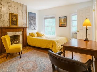 8 Patchin Pl APT 2R, New York, NY 10011