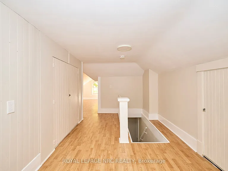 4592 6th Ave — Photo 24