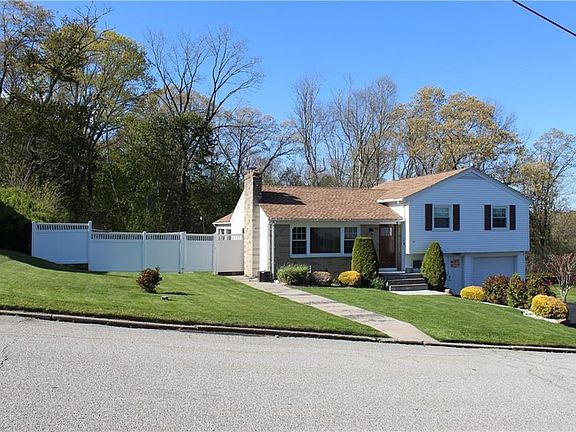 2nd image of 13 Brown Dr