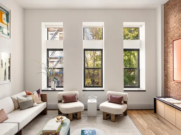 300 East Fourth Street image 1 of 14