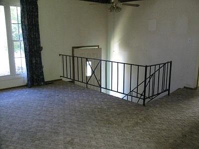 3rd image of 1132 Bahama Dr