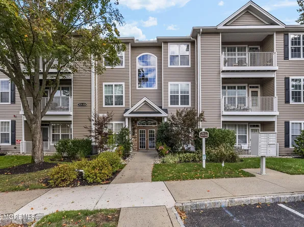 316 Saint Andrews Place, Manalapan, NJ 07726