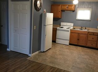 310 Curtis Ave, Mount Hope, WV 25880