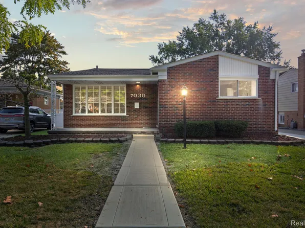 7030 Plainfield St, Dearborn Heights, MI 48127