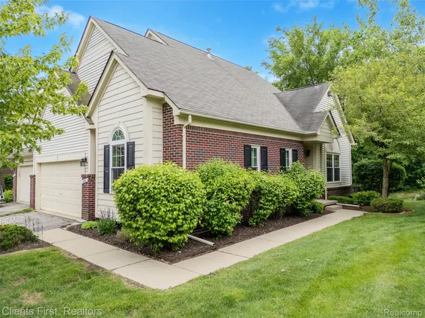 530 Concord Dr, Canton, MI 48188