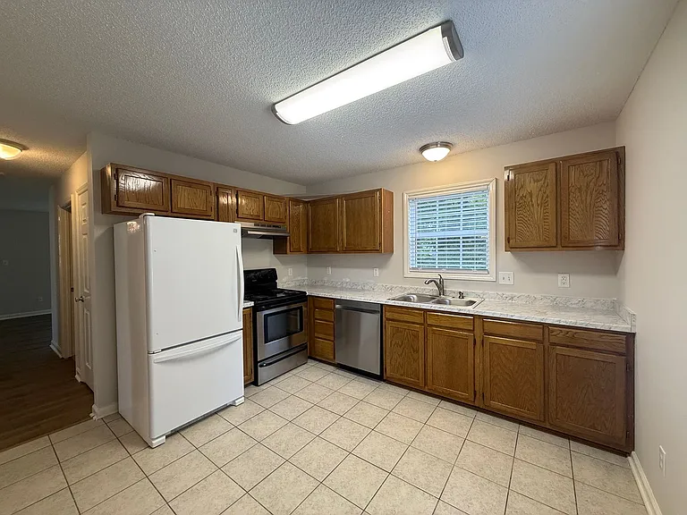 5337 Moss Creek Ln — Photo 3