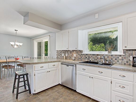 5th image of 3357 N 168th Ave