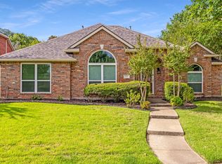 921 Lochmoor Ln, Highland Village, TX 75077