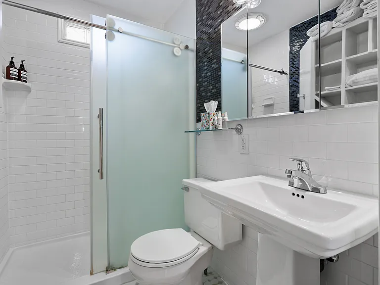 3200 Resha Ln — Photo 20
