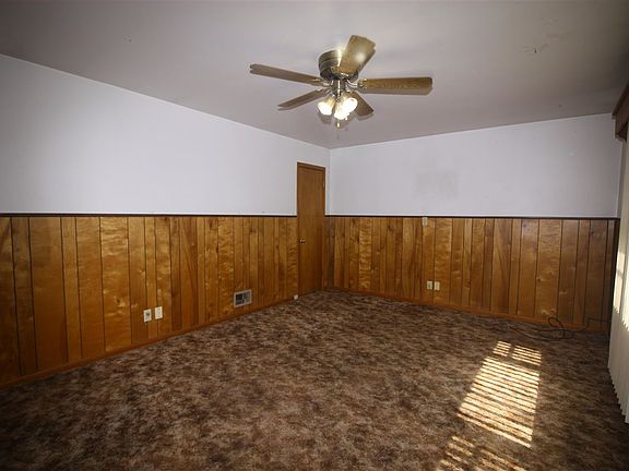 5th image of 809 Fredrick Dr
