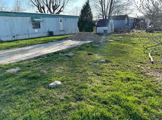 3085 Van Bibber Lake Est, Greencastle, IN 46135