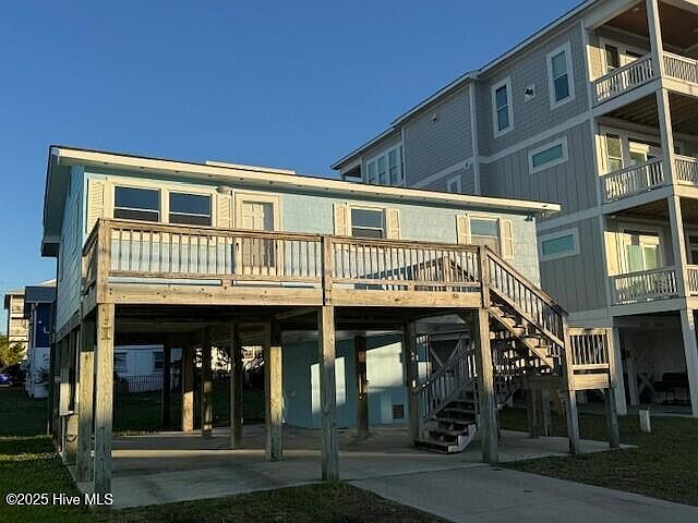 1st image of 806 Canal Dr